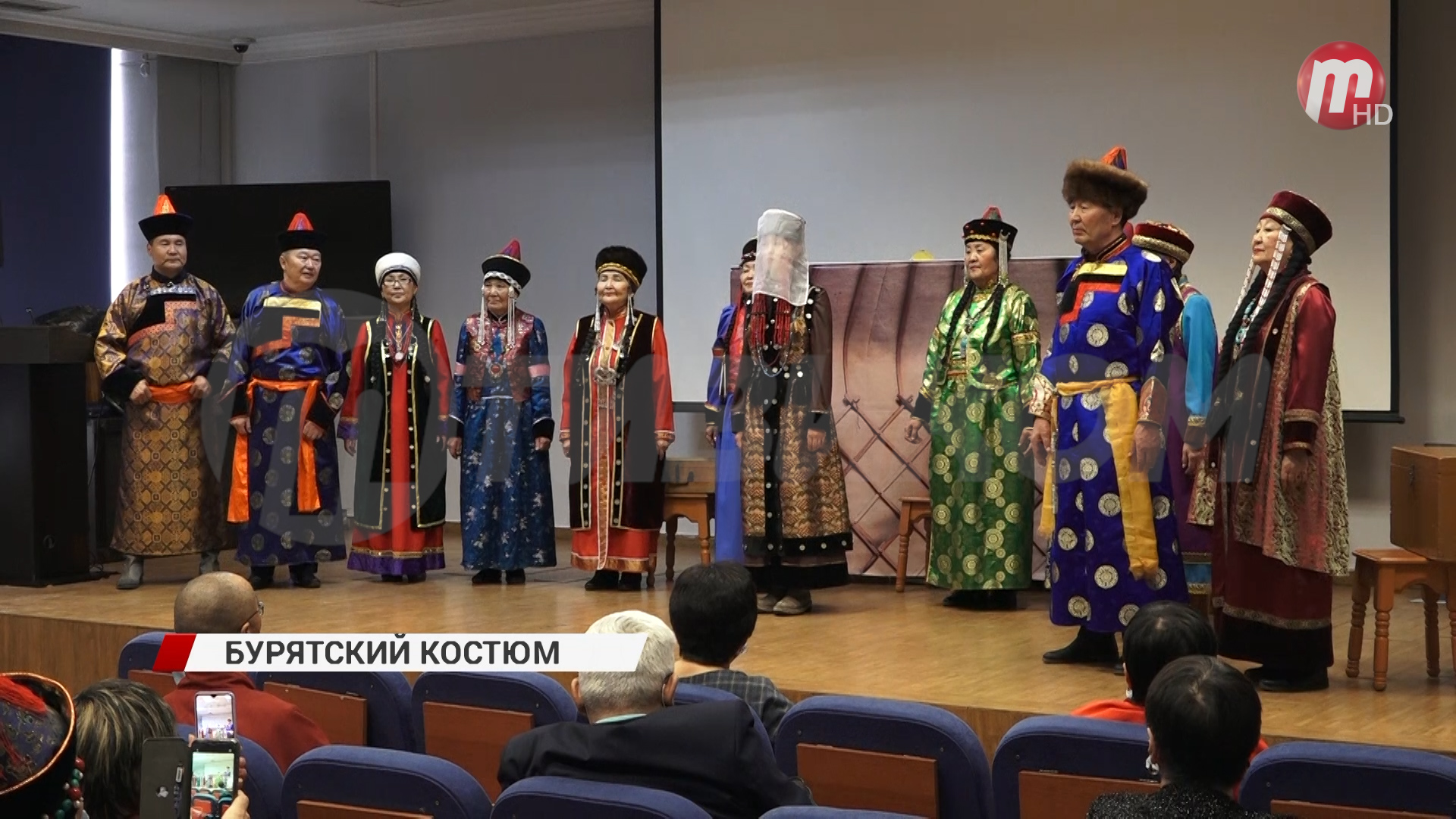 В Улан-Удэ прошел второй межрегиональный фестиваль-конкурс: «Национальный костюм бурят Предбайкалья: из прошлого в будущее»